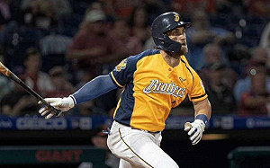 互動老隊友王建民　Harper：要我嗎