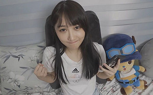 自拍床照流出！正妹實況主暈爆粉絲