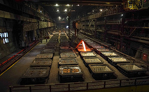 鎳價飆漲突破10萬美元大關 電動車首當其衝