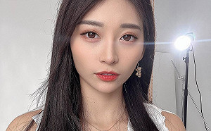 最美女警制服慘遭回收！祈錦鈅辣曬「爆乳比基尼」甜喊：回娘家啦