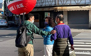 議員參選人拜票變身巡路員  林建南發現道路瑕疵立即通報