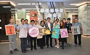 320郵政節前夕 高市10國小校長攜手參訪郵政博物館高雄館