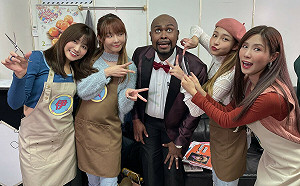 追星勝利組！女神林襄「近距離」幫剪髮 粉嗨喊：圓夢了