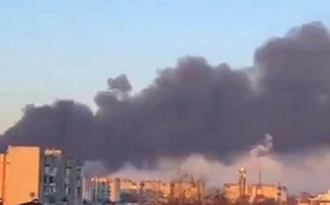 俄軍再轟炸烏西大城利維夫 飛彈擊中飛機修理廠濃煙漫全城