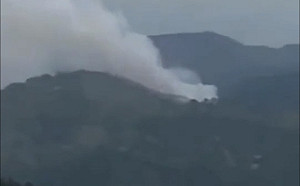 (影)中國東航昆明飛廣州客機墜毀引山火 133人恐凶多吉少