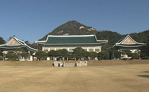 不再是「青瓦台」？新韓總統府「人民之家」呼聲高