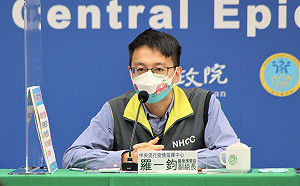 1週落地採檢確診增14%！羅一鈞：3/24起輕症分流放寬18至59歲