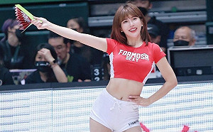 最兇「辣辣隊」！啦啦隊女神壯壯「電臀應援舞」引熱議