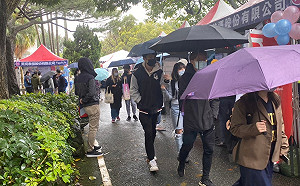 新北首場校園就博會淡大媒合率41% 侯友宜鼓勵青年在地就業