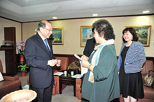 陳菊：登革熱防治應提升國家層級