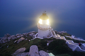 馬祖東引島燈塔費時8月  主燈修復成功