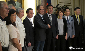 淡出政壇 游錫堃：現在工作是總統頭家