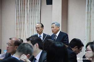 蔡正元曝光WHA邀函 王定宇質疑「誰洩密」？