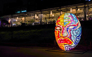 新北燈會不熄燈 藝術臉譜現碧潭