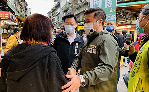 力挺新北議會戰將  立委趙天麟陪高雄女婿張志豪拜票