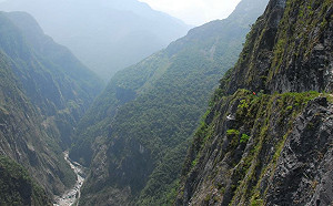 悠然自在賞藝術！「李轂摩書畫展」4/1太魯閣遊客中心展出