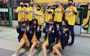 對中信兄弟二連霸充滿信心 盧秀燕邀賴神參加封王遊行