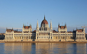 匈牙利大選  親普丁強人總理面臨苦戰