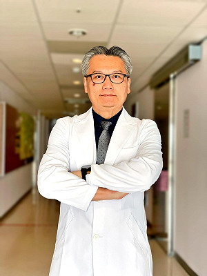 徐乃麟爆睡夢中揮拳嚇壞妻 ICU醫生陳志金提醒應就醫
