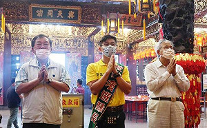 屏縣長初選當大選打 曹啟鴻批：跟當年的國民黨有什麼兩樣？