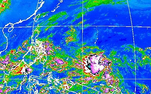 菲東海面對流大爆發 鄭明典：有人太想念召喚嗎？