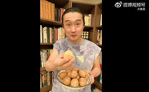 黃安傻乎乎吃蛋再笑台灣蛋荒！ 如今中國上海封城缺米缺蛋民怨頻傳