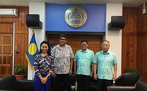 出席海洋大會 張子敬向帛琉總統惠恕仁呈遞國書