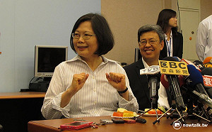 就職什麼最不習慣？ 小英自嘲：見外賓要唸稿