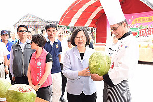 鳳林西瓜上國宴  蔡英文大讚是「總統瓜」