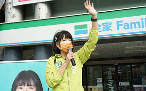 高市第七選區初選三強鼎立 「拳擊女神」鄭孟洳聲勢看漲