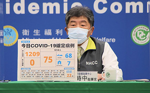 徐小可怒批部長「整天練肖話」！陳時中：藝人不該侮辱官員