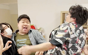 統神、國動兄弟鬧內鬨！曬「互毆影片」對嗆：別以為我不敢踹