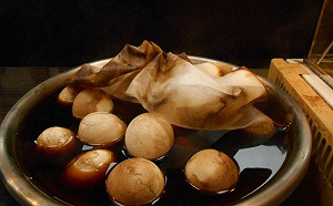 全家跟7-11拼了！茶葉蛋新口味登場