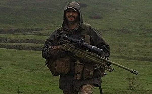 神級狙擊手瓦力回「加」 認特殊技能未發揮、嘆烏士兵缺乏軍事技術