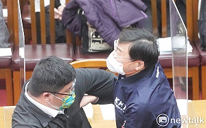 曾上周玉蔻節目 蔡易餘居隔10天嘆「戲劇化人生」