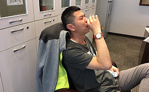 中市議員周永鴻匡列隔離中 向同電梯媽媽議員致歉