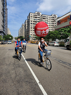 世界地球日 楊大鋐揪好友騎乘YouBike「投資我們的星球」