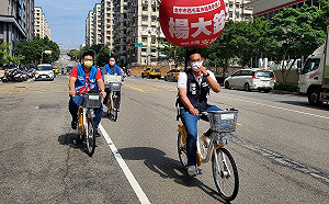 世界地球日 楊大鋐揪好友騎乘YouBike「投資我們的星球」