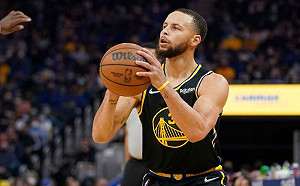 G3柯瑞再度當替補　球評讚樹立典範