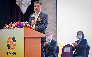 被問是否辭職 蔡其昌：盧秀燕要不要辭掉跟我選？