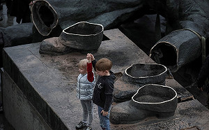 烏克蘭拆除「俄烏友誼紀念碑」 紀念碑設計師：俄國是最大敵人