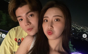 孫生遭爆「拍片遲到2小時」！女友傻眼揭真相：沒幫他穿褲子