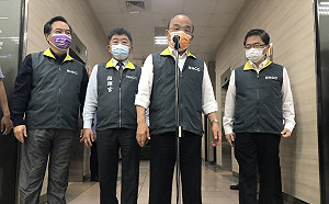 與病毒共存為選舉考量？蘇貞昌：不像中國粗暴鎖國封城