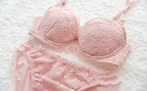 內衣一拿狂流汁！真相曝光全場傻眼