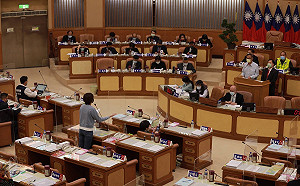 科技執法學校週邊不禮讓行人   新北議員江怡臻籲市府擴大施行