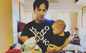 小煜1歲兒驚傳高燒「快篩陽性」！經紀人證實：已做PCR