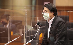 基隆破千例！林右昌：下個戰場在醫療端！籲中央將特效藥下放地方核心藥局