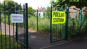 英脫歐世紀公投開始投票  2/3賭金押留歐