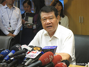 新北批機捷票價貴 何煖軒打臉：要優惠就出錢補貼