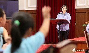 蔡英文：每次重要關卡 都靠團隊力量度過